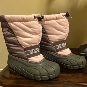 Kids snow boots